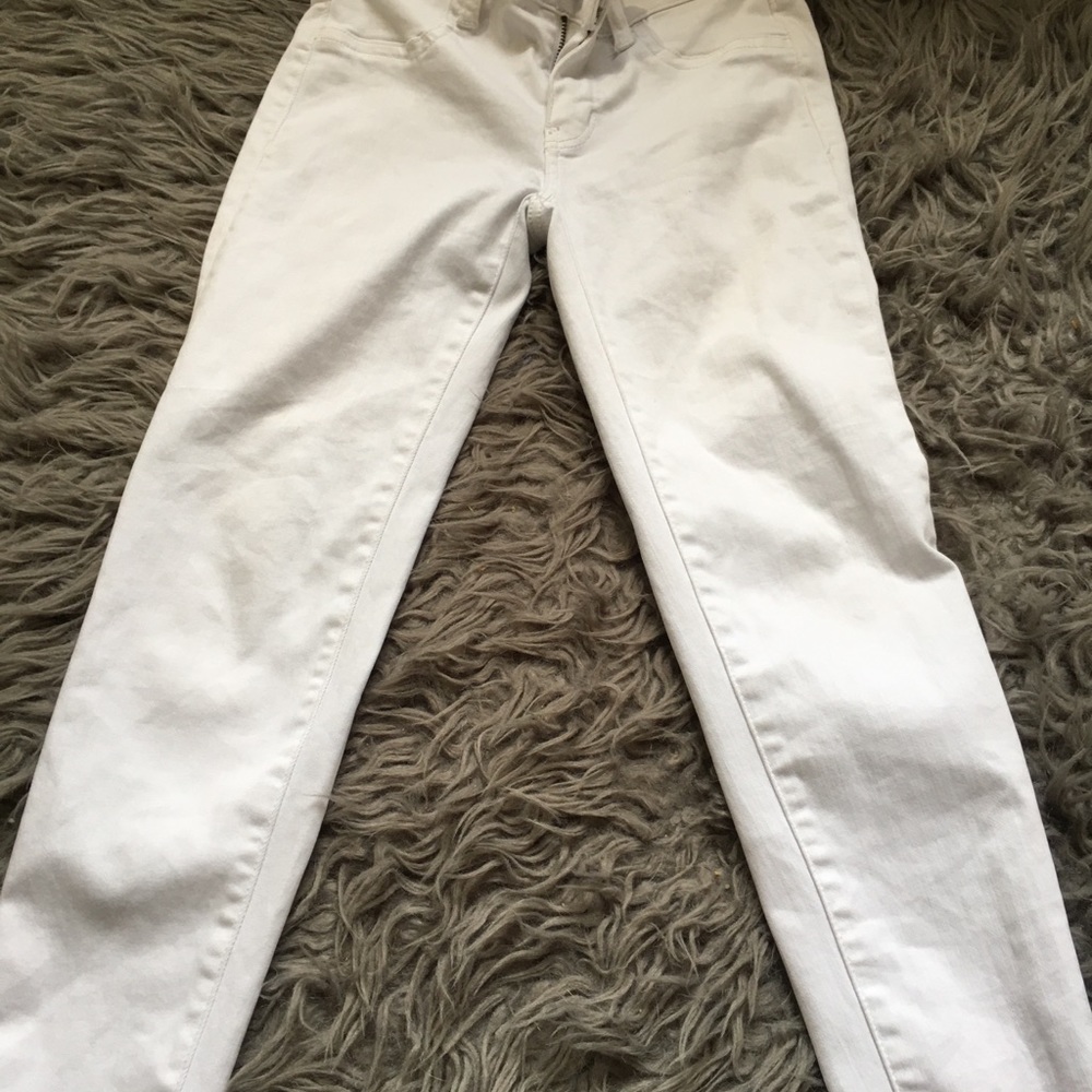 American eagle stretch white jeans